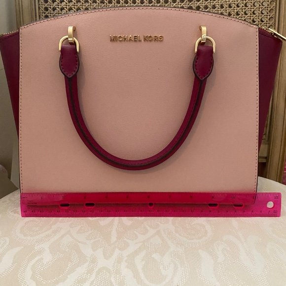 Handbag - Picture 2 of 8